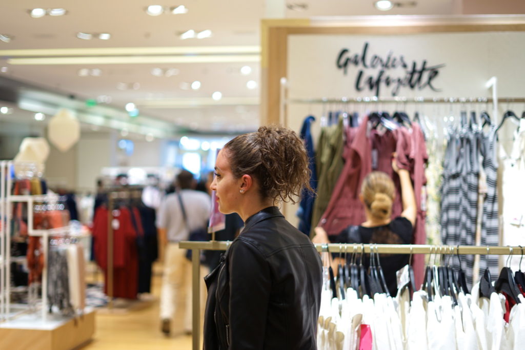 shopping, blogger, fashion, mode, shooting, curly, fashionist, tendance, vidéo, galeries lafayette, paris, modeuse, look style, outfit, clotinhg,