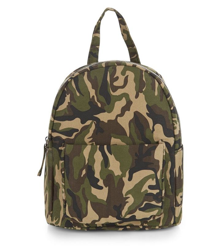 mini-sac-a-dos-kaki-imprime-camouflage-avec-poche-avant