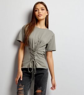 t-shirt-gris-foncé-à-lacets-style-corset-