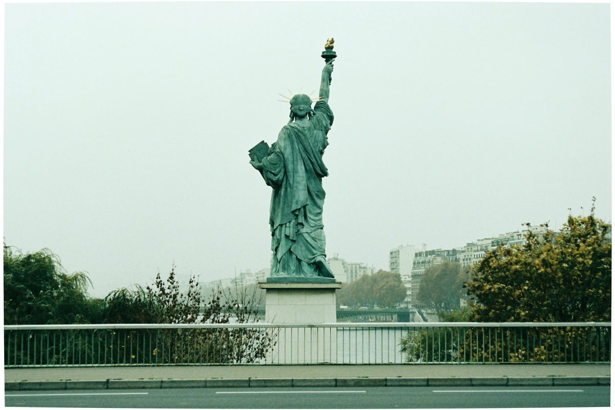 exposition-universelle-vestiges-paris-monsieur-madame-statue-liberté-grenelle