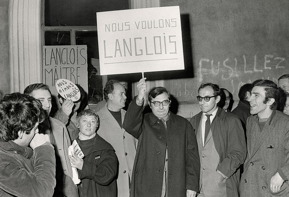 Manifestation avec les étudiants - 1968 - festival de cannes