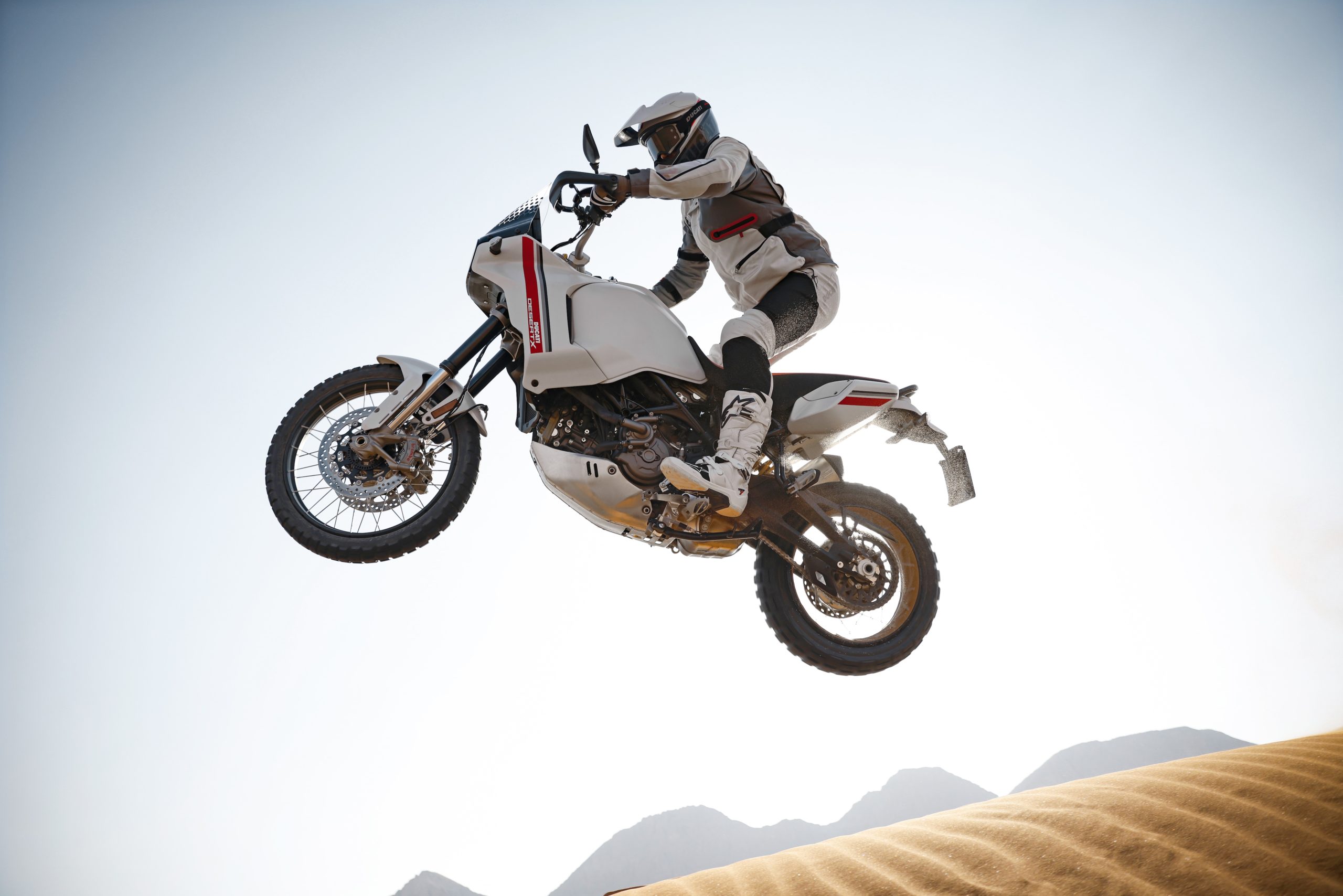 Ducati DesertX : La Moto d’Aventure Sans Limite